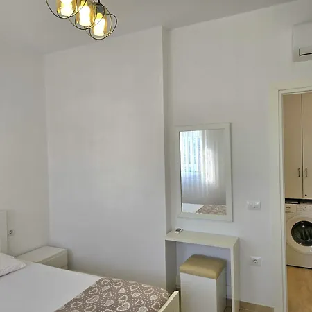Apartment Perla Homes 143 Plazhi San Pietro