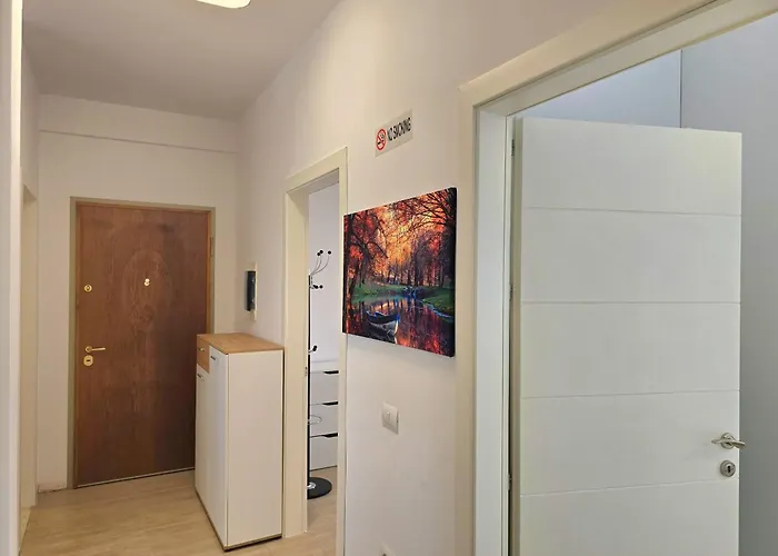 公寓 Perla Homes 143 *