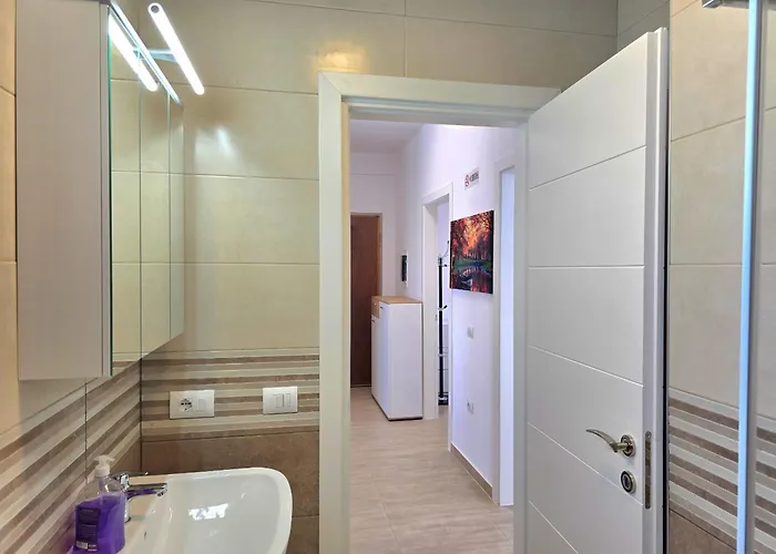 公寓 Perla Homes 143 *