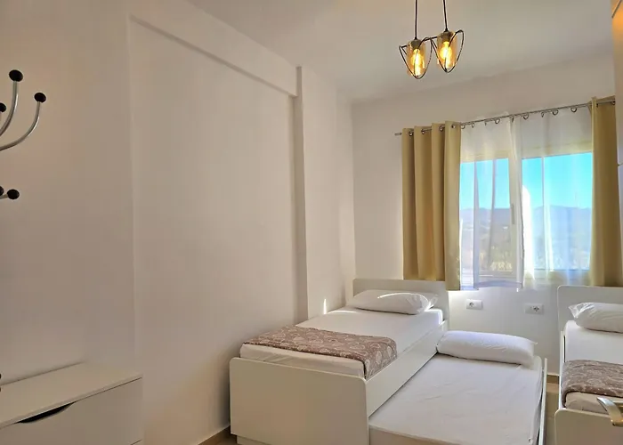 Perla Homes 143 公寓