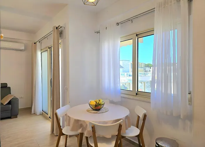 Perla Homes 143 * Plazhi San Pietro