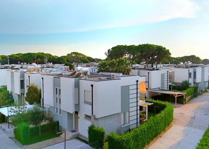 公寓 Perla Homes 143 Plazhi San Pietro