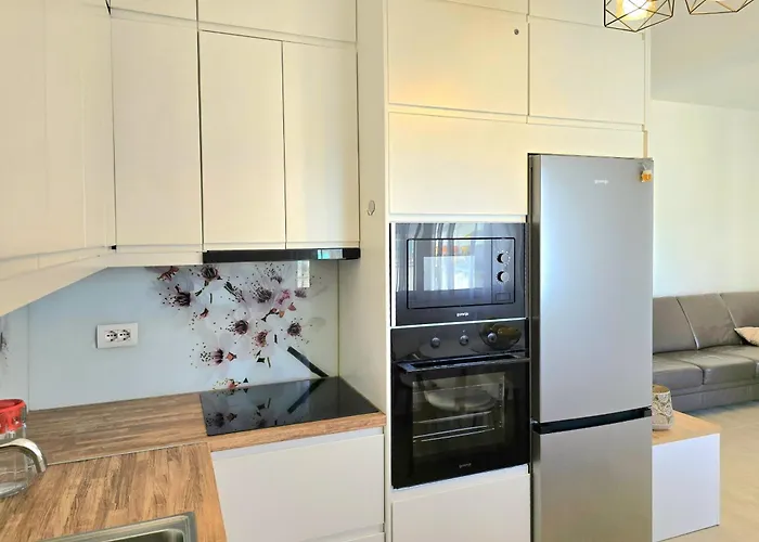 Perla Homes 143 公寓